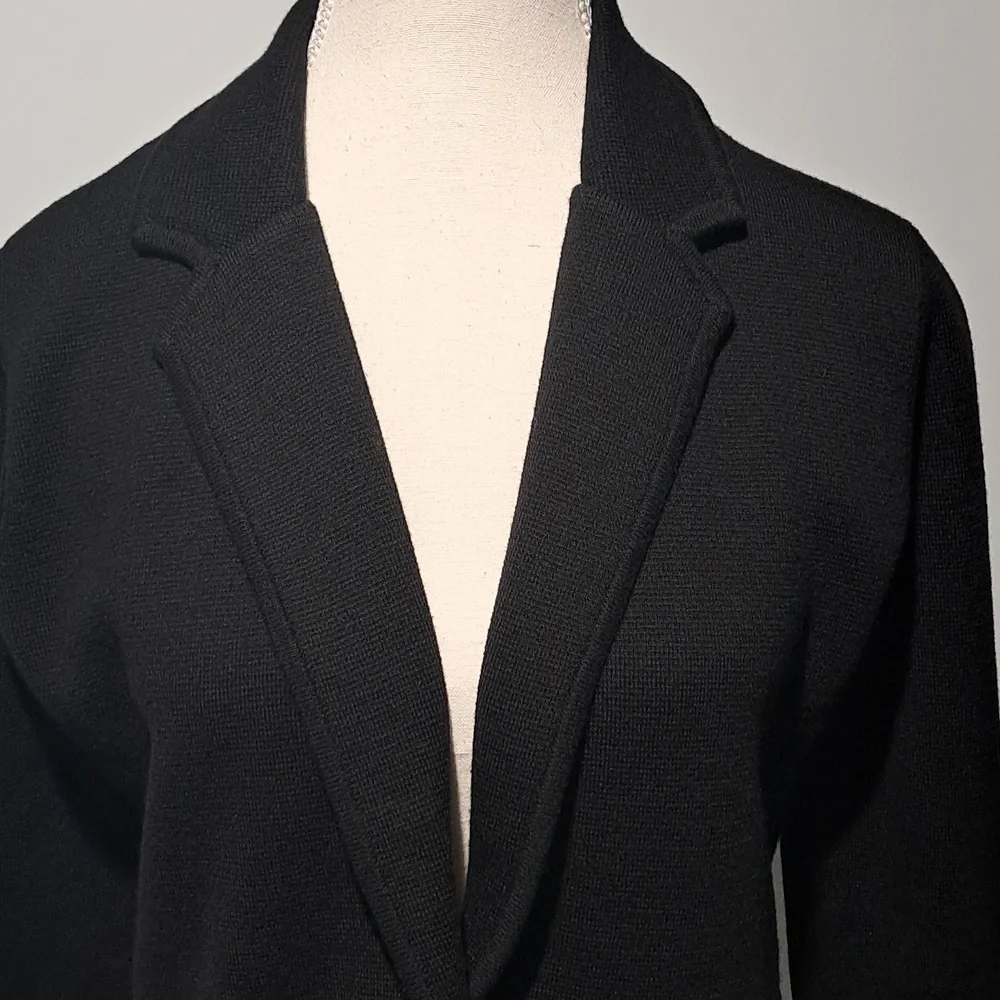J. Crew 365 Women's Sweater Jacket. Size‎ Small. Black.